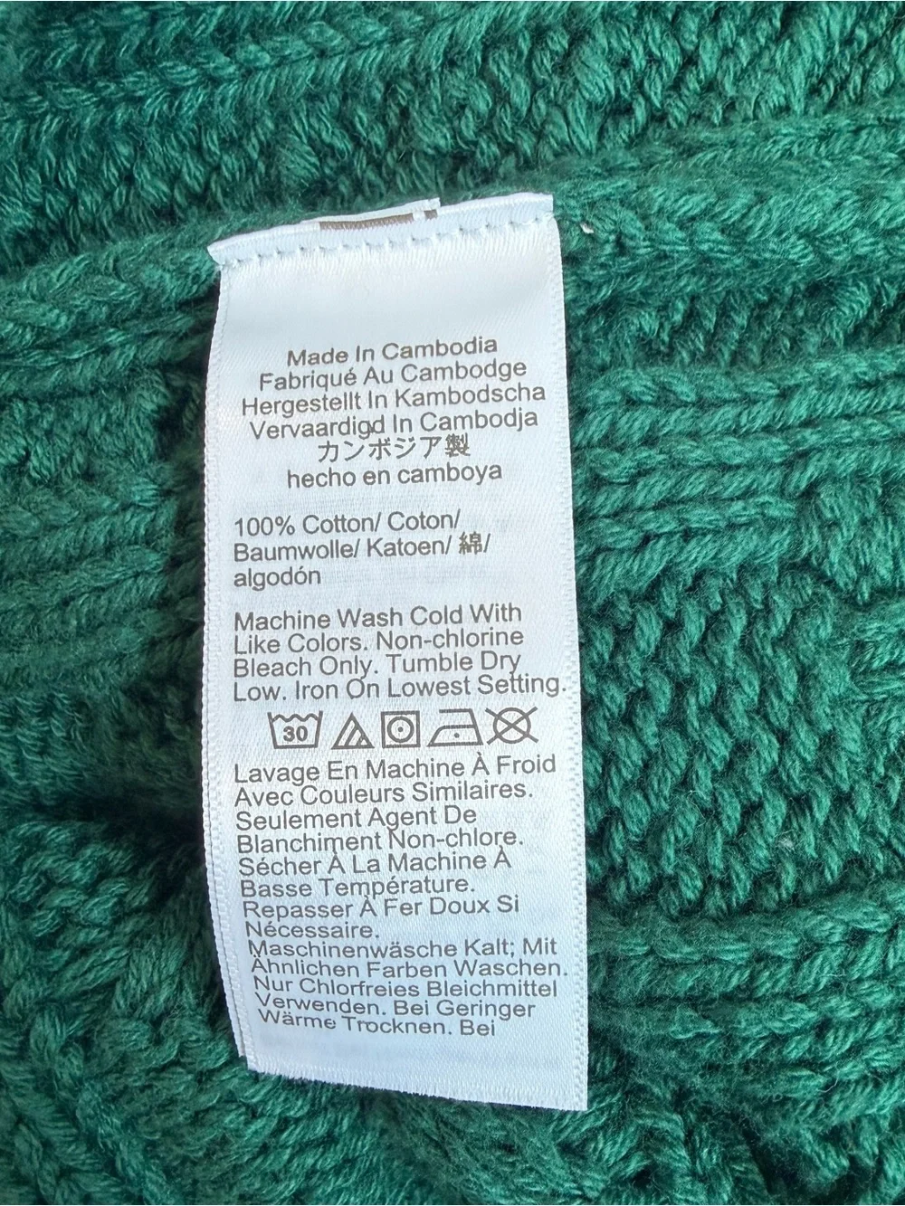 J crew Cable-knit crewneck sweater